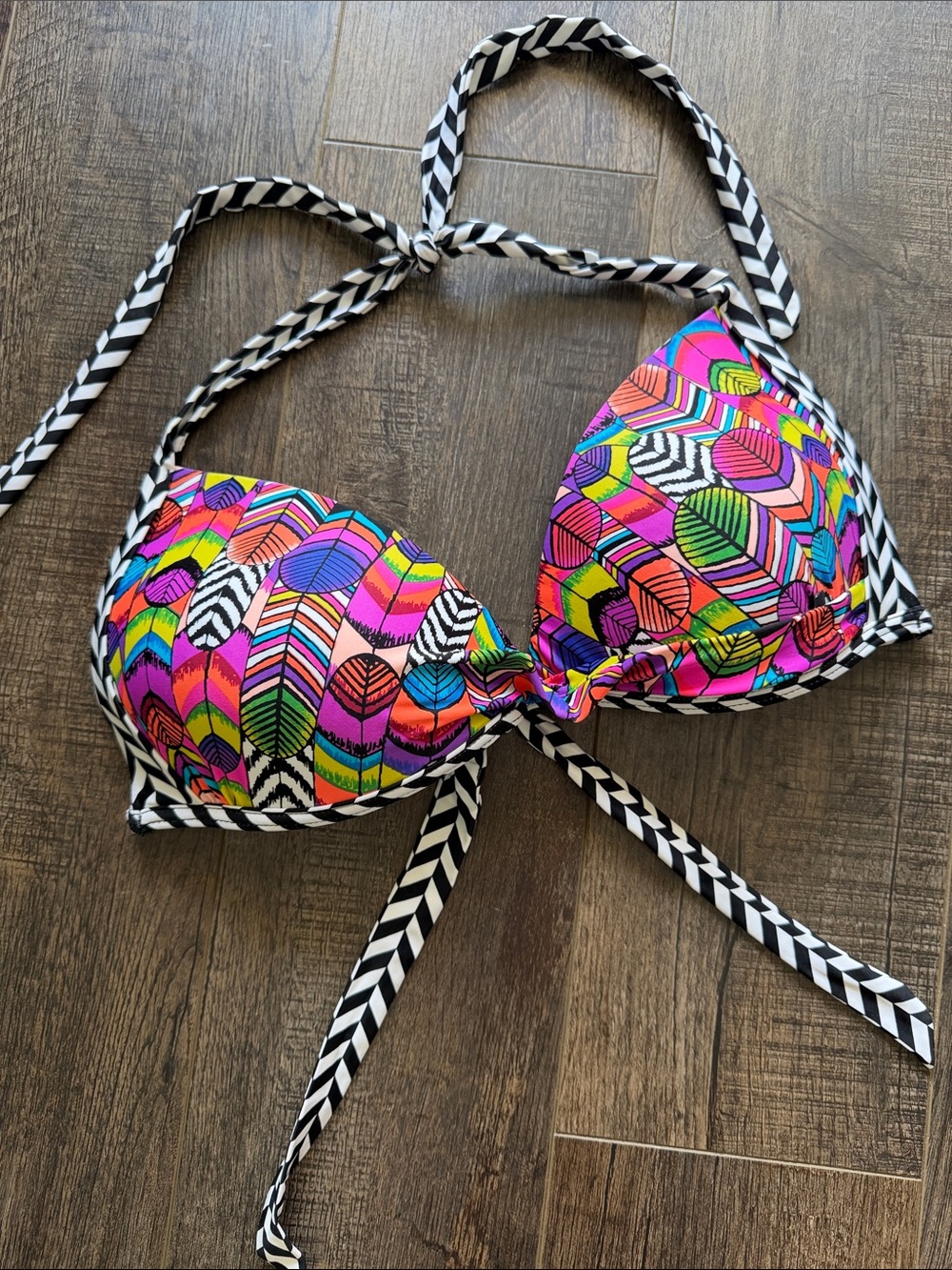 Colorful Feather Print Bikini Top with Black & White Trim
